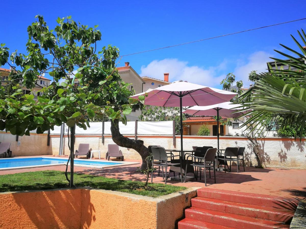 פיישצ'נה אובלה Apartments Bilic With Garden & Swimming Pool - 50M From The Beach מראה חיצוני תמונה