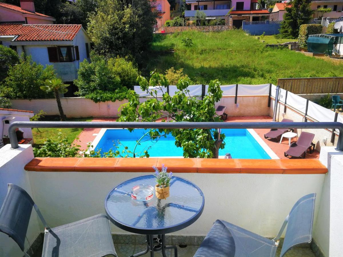 פיישצ'נה אובלה Apartments Bilic With Garden & Swimming Pool - 50M From The Beach מראה חיצוני תמונה